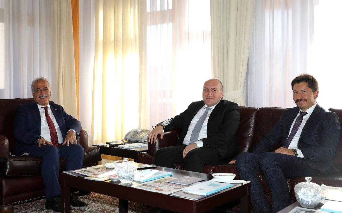 Yargı Mensuplarından Rektör Çomaklı\'ya ziyaret