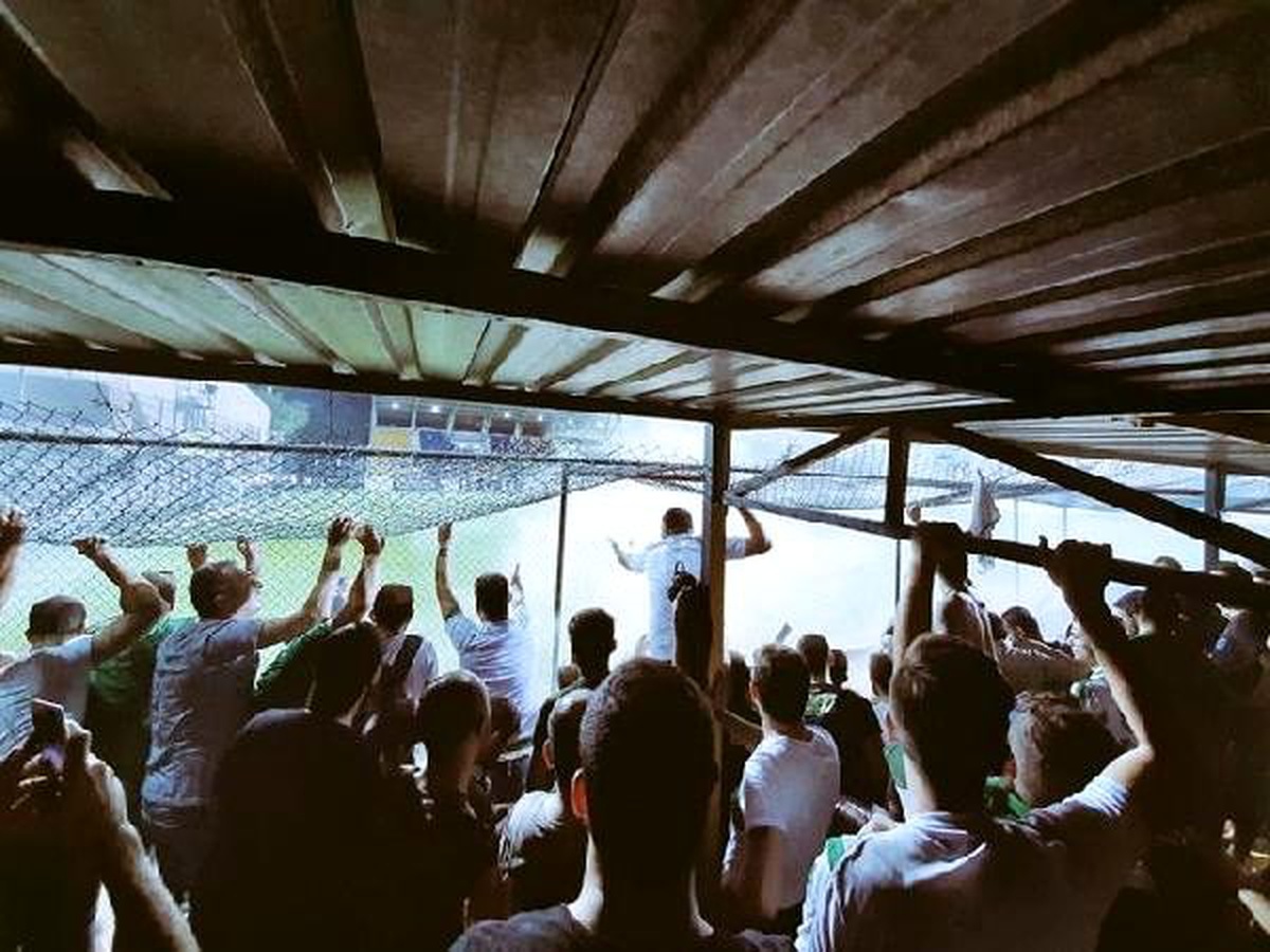 Altay deplasmanında bursaspor\'a ayrılan tribün uefa\'ya şikayet edildi