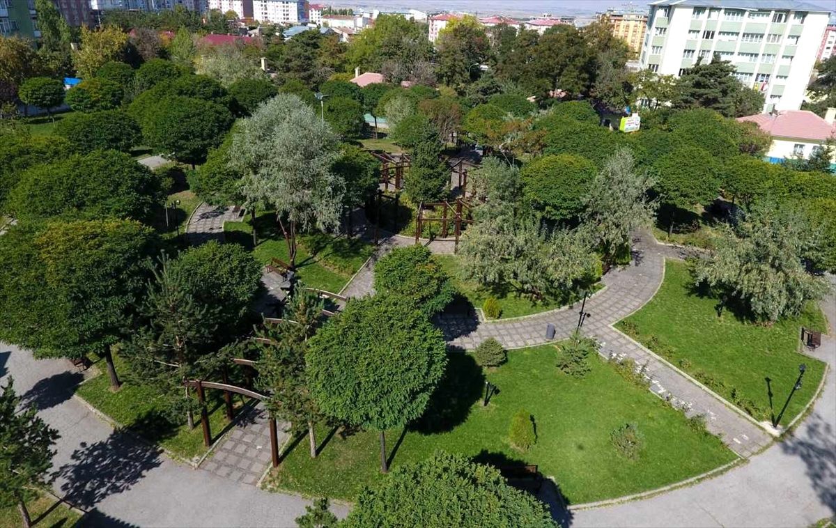 Büyükşehir Belediyesinden Muhsin Yazıcıoğlu Parkı\'na yeni çehre