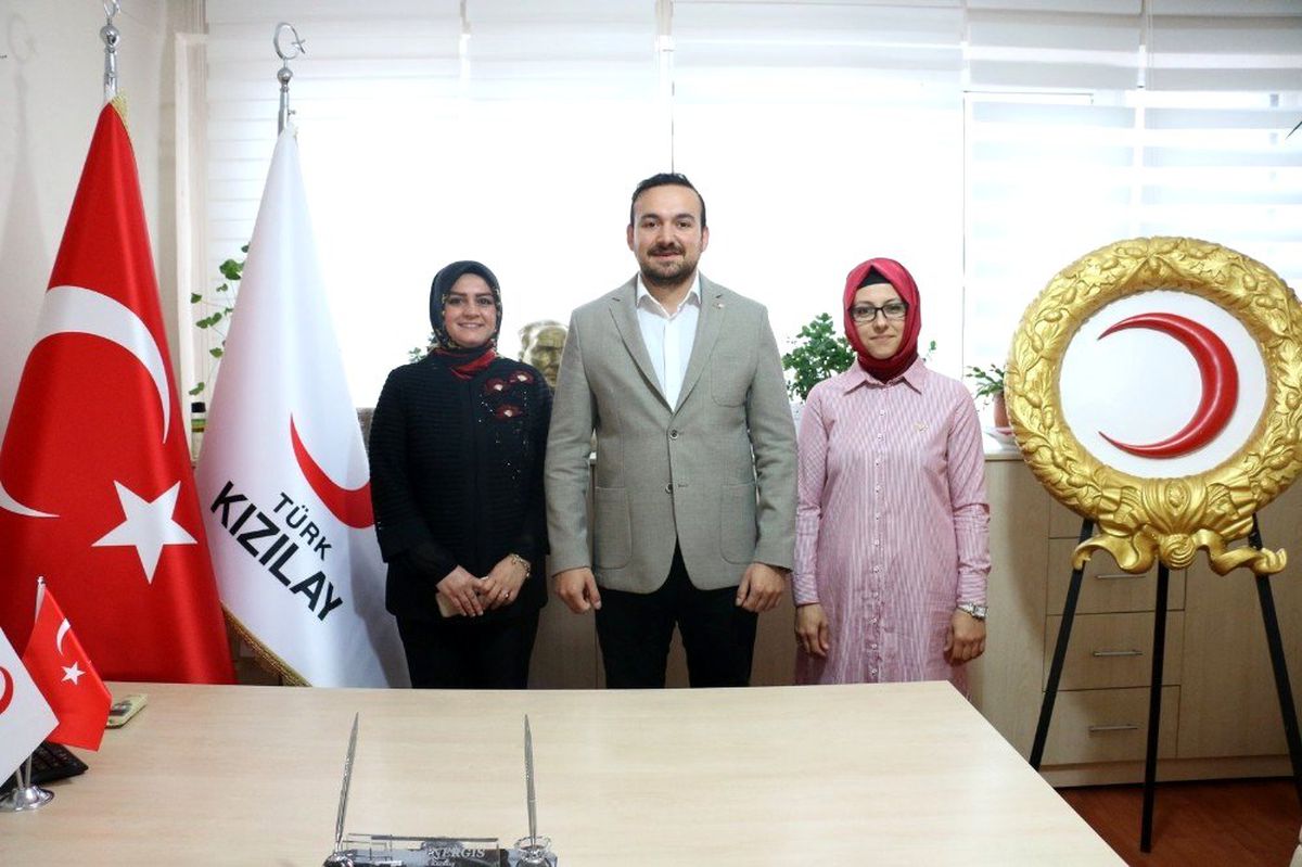 Kızılay\'dan "Şefkat Eli"ne destek