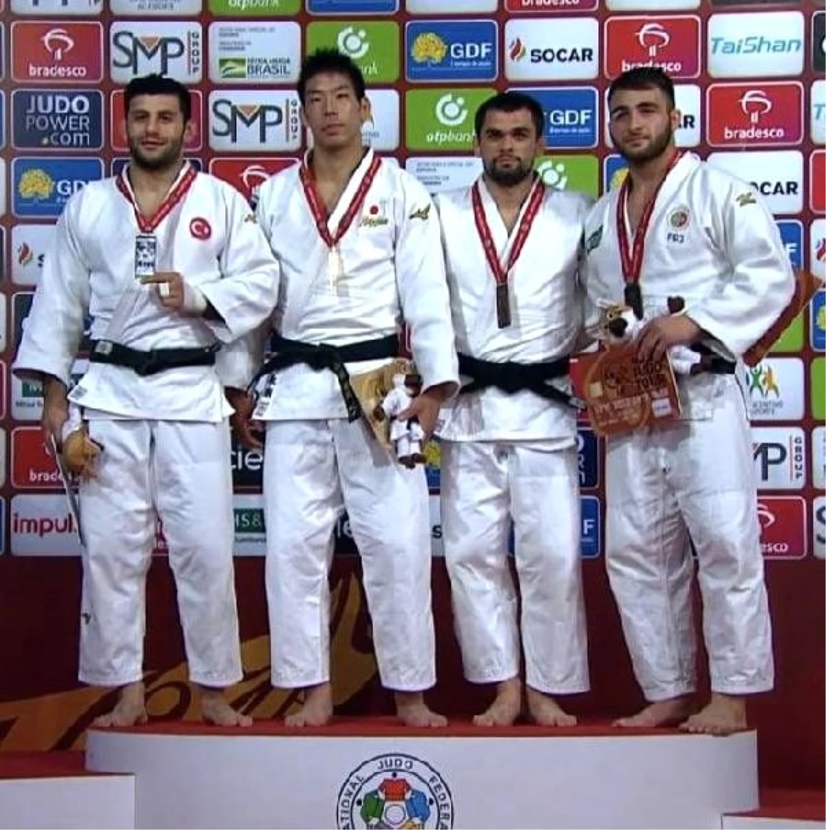 Milli judocu vedat albayrak\'tan gümüş madalya