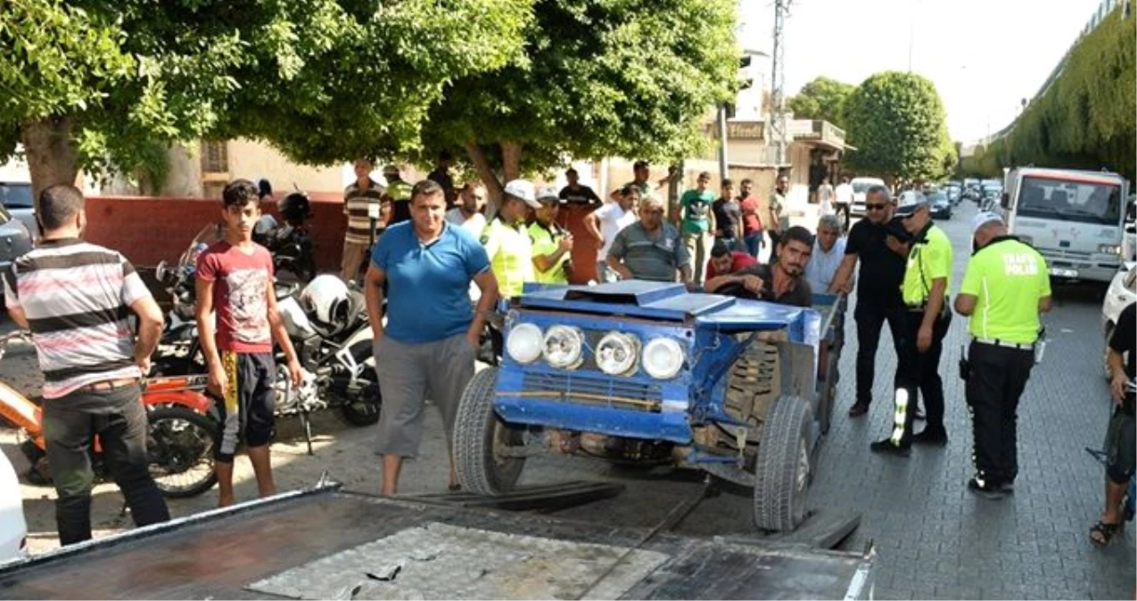 Önü otomobil, arkası at arabası olan araç trafikten men edildi