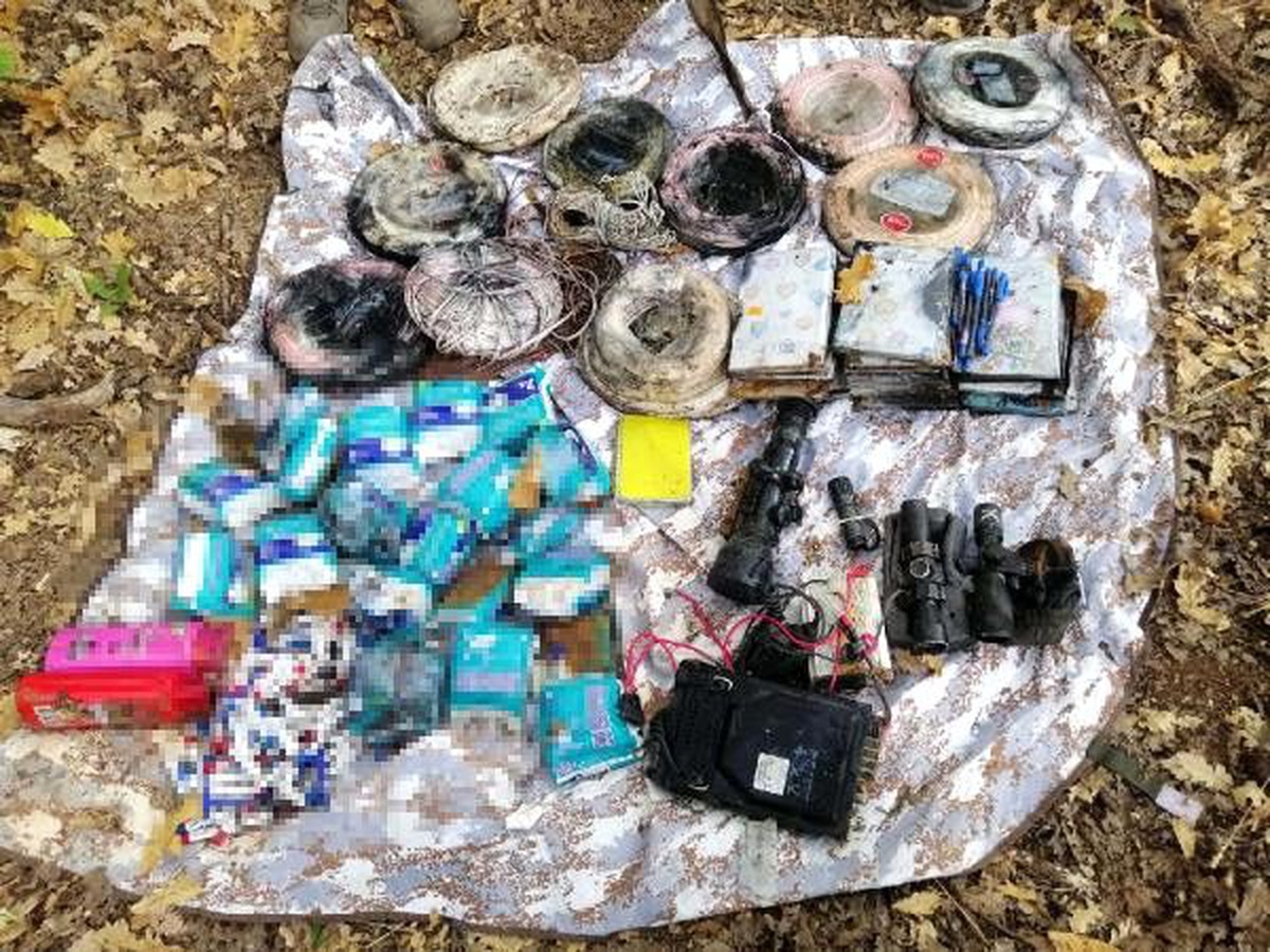 Pkk\'nın kullandığı 13 sığınakta silah ve mühimmat ele geçirildi