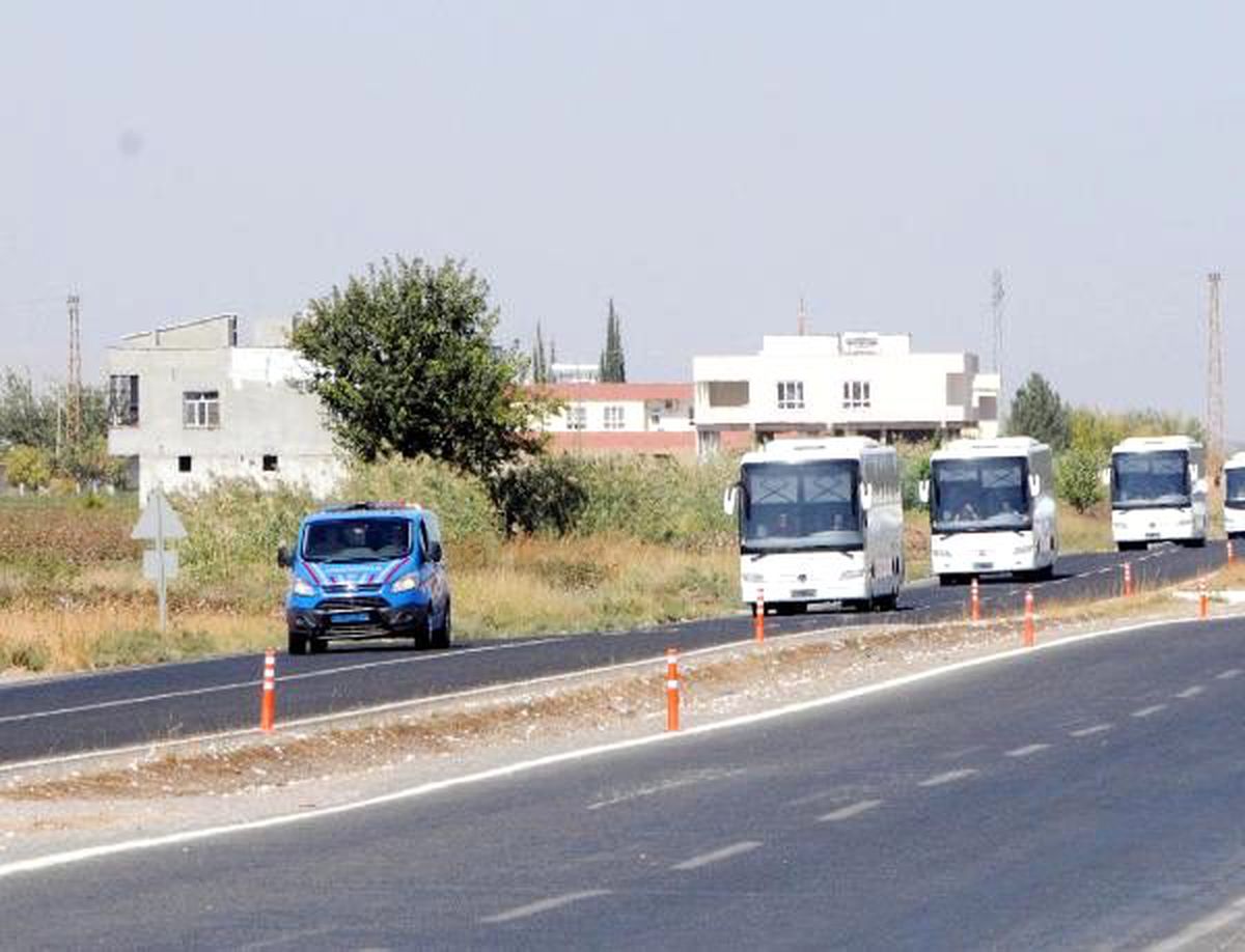 Suriye sınırına komando sevkiyatı