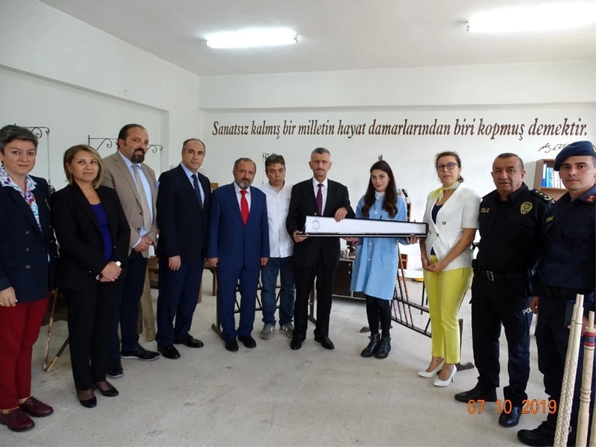 Vali Erdoğan Bektaş, Devrek Kampüsünü ziyaret etti