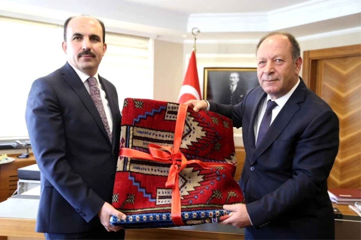Başkan Altay\'dan Başkan Oprukçu\'ya nezaket ziyareti