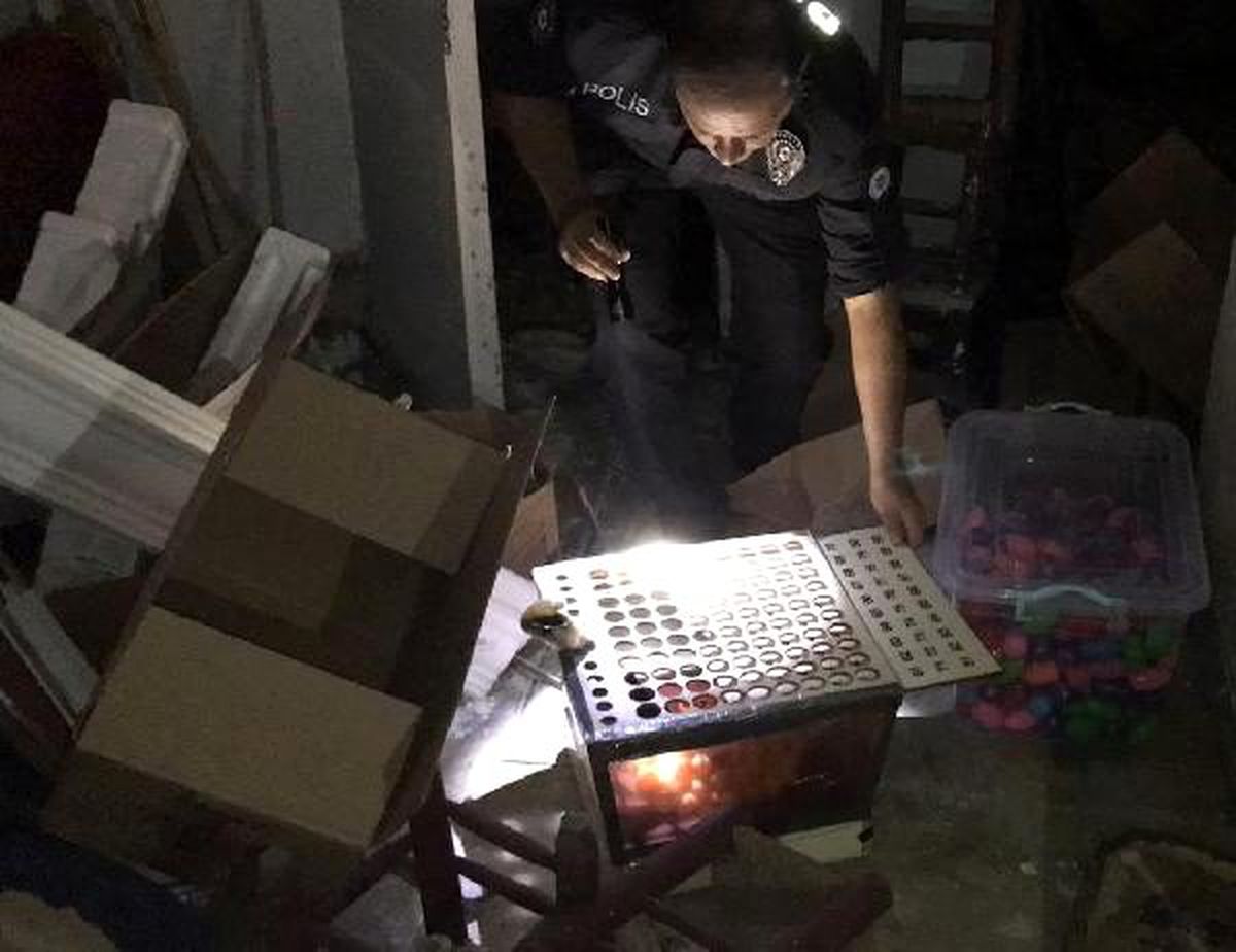Dernek adı altındaki kumarhaneye baskın