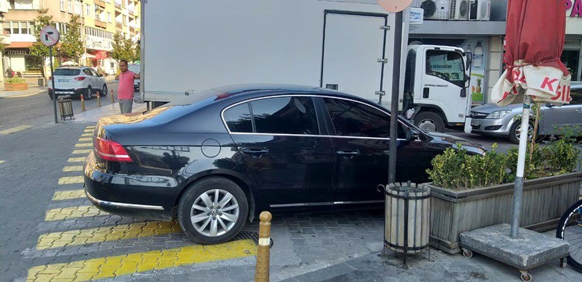 Devrek Belediyesi hatalı parkları mercek altına aldı