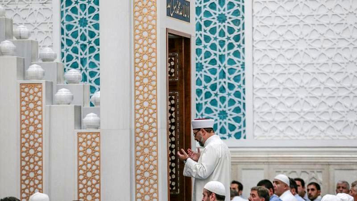 Diyanet\'ten \'Fetih\' kampanyası: Tüm camilerde operasyon için Fetih suresi okunacak