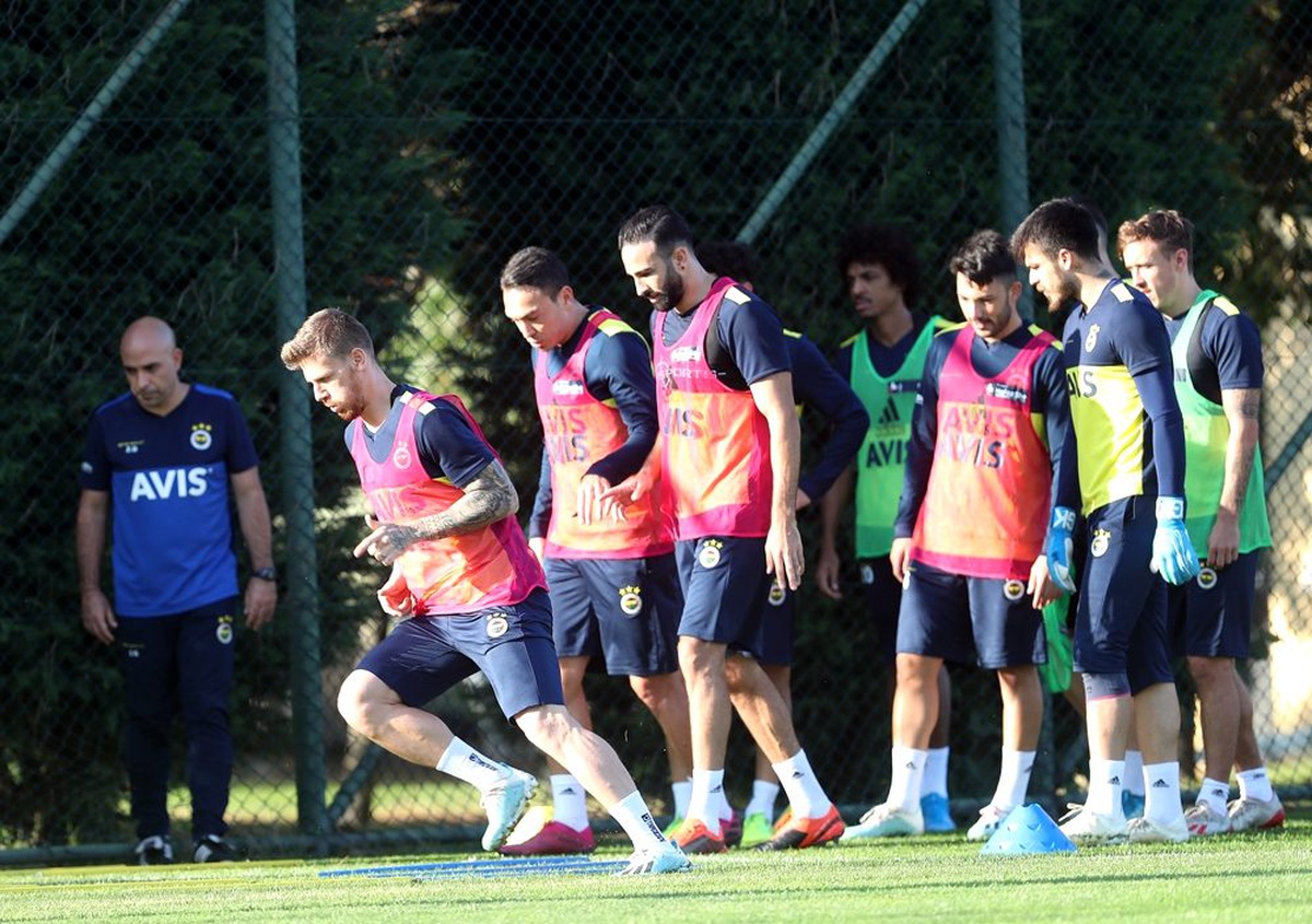 Fenerbahçe, hücum - savunma organizasyonları çalıştı