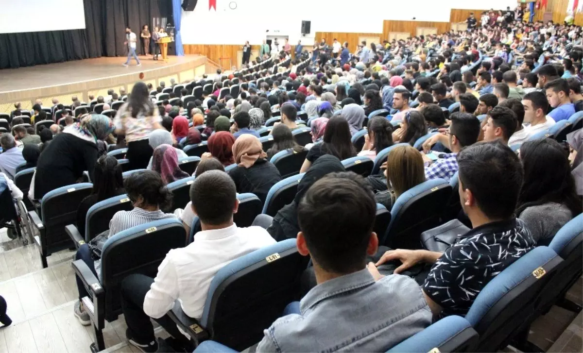 Fırat Üniversitesi\'nde \'Oryantasyon ve Buluşma\' programı