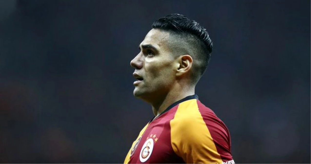 Galatasaray\'da Falcao ve Linnes krizi!