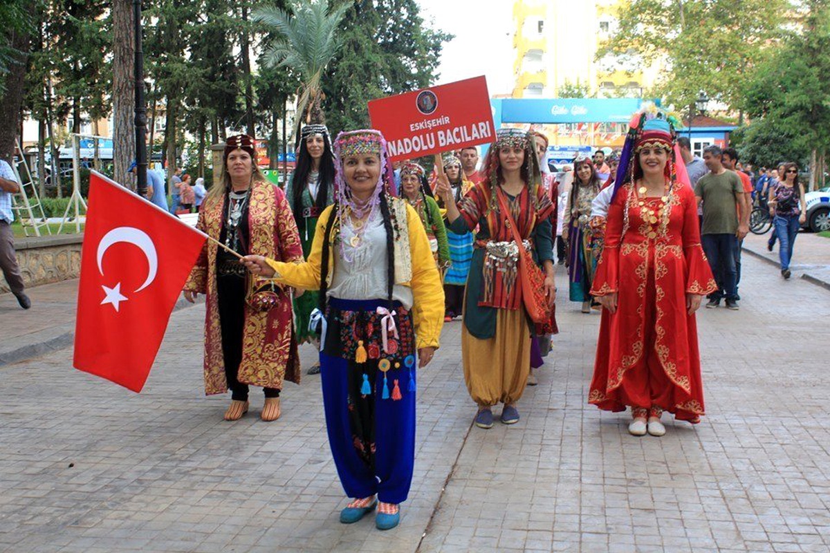 Geleneksel Yörük Düğününü Eskişehir ekibi sahneledi