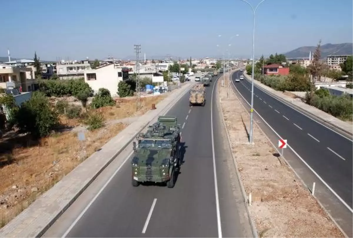 Hatay sınırına askeri sevkiyat