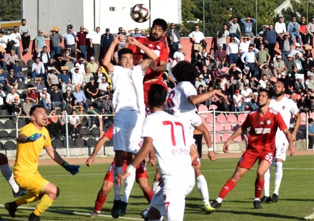 TFF 2. Lig: Yeni Çorumspor: 3 - Başkent Akademi FK: 2