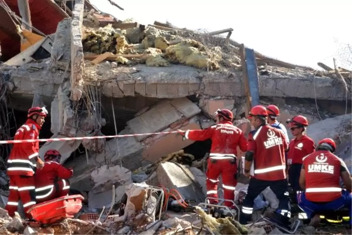 Ulusal deprem tatbikat gerçeğini aratmadı