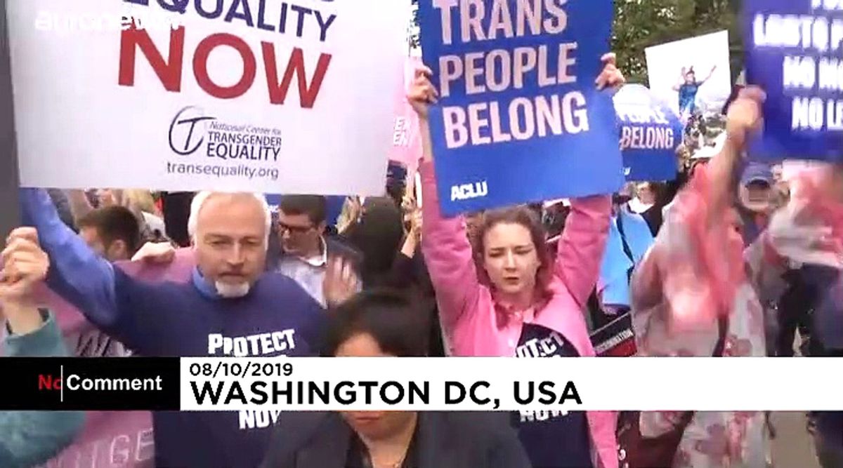 Washington\'da LGBT+ aktivistlerinden eylem