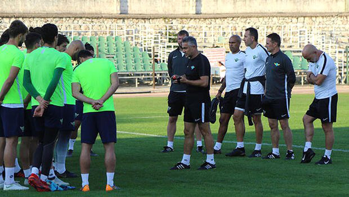 Akhisarspor yeniden çıkış peşinde