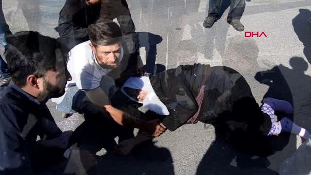 Aksaray motosikletle hastaneye giden çift kazada yaralandı