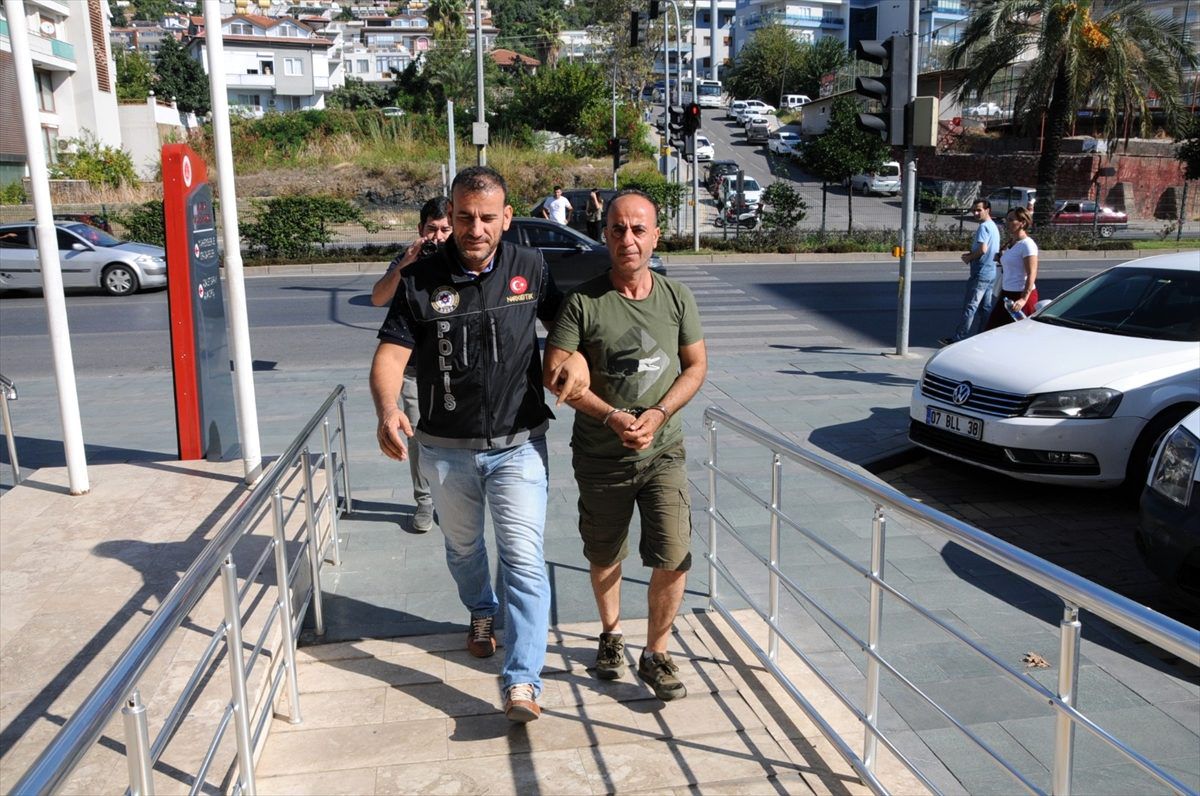 Antalya\'da uyuşturucu operasyonu