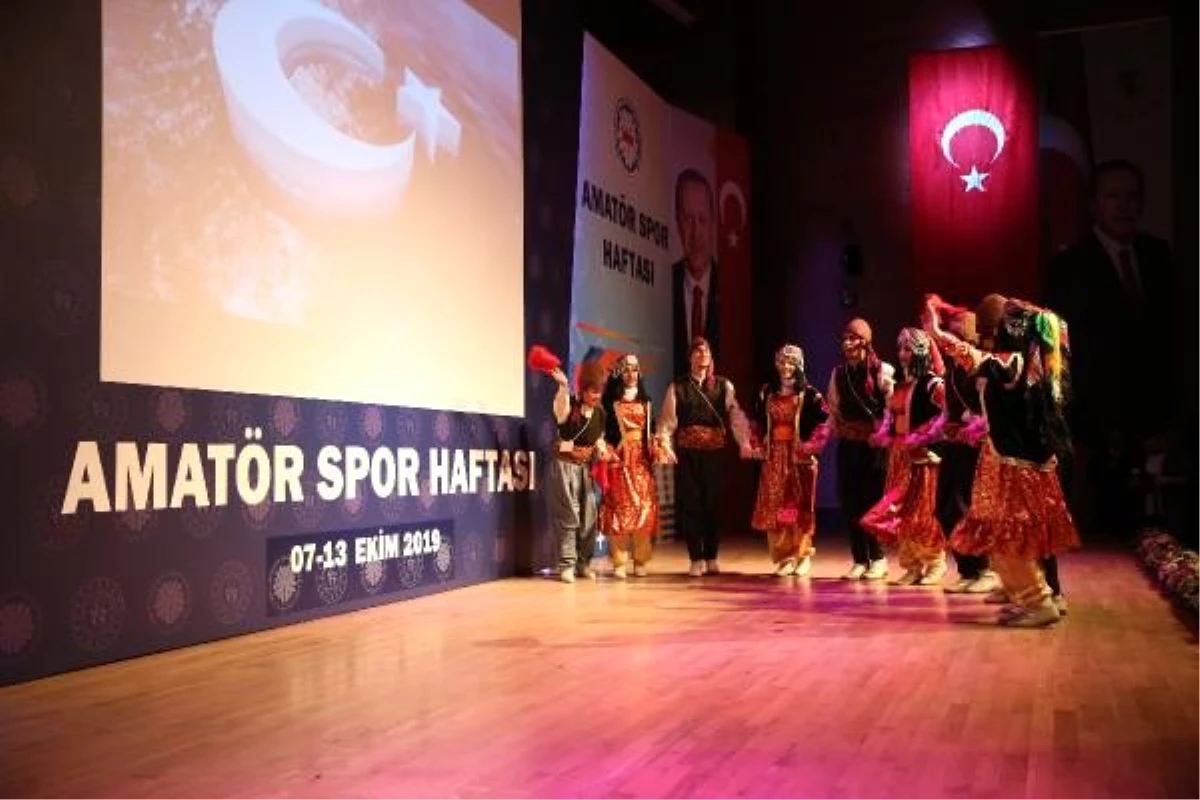 Bakan kasapoğlu, \'amatör spor haftası\'nı kutladı