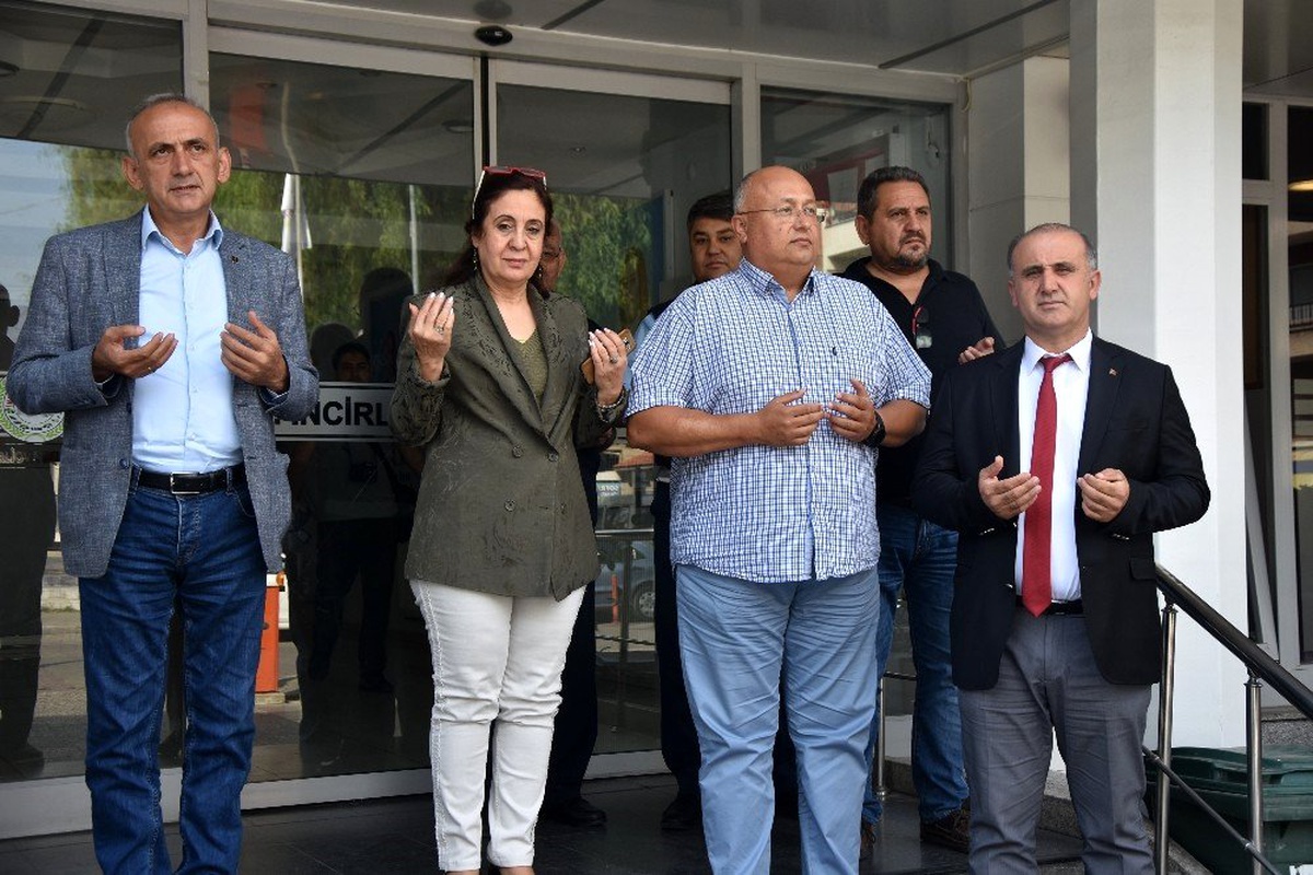 Başkan Kaya, Mehmetçiğin zaferi için dua okuttu
