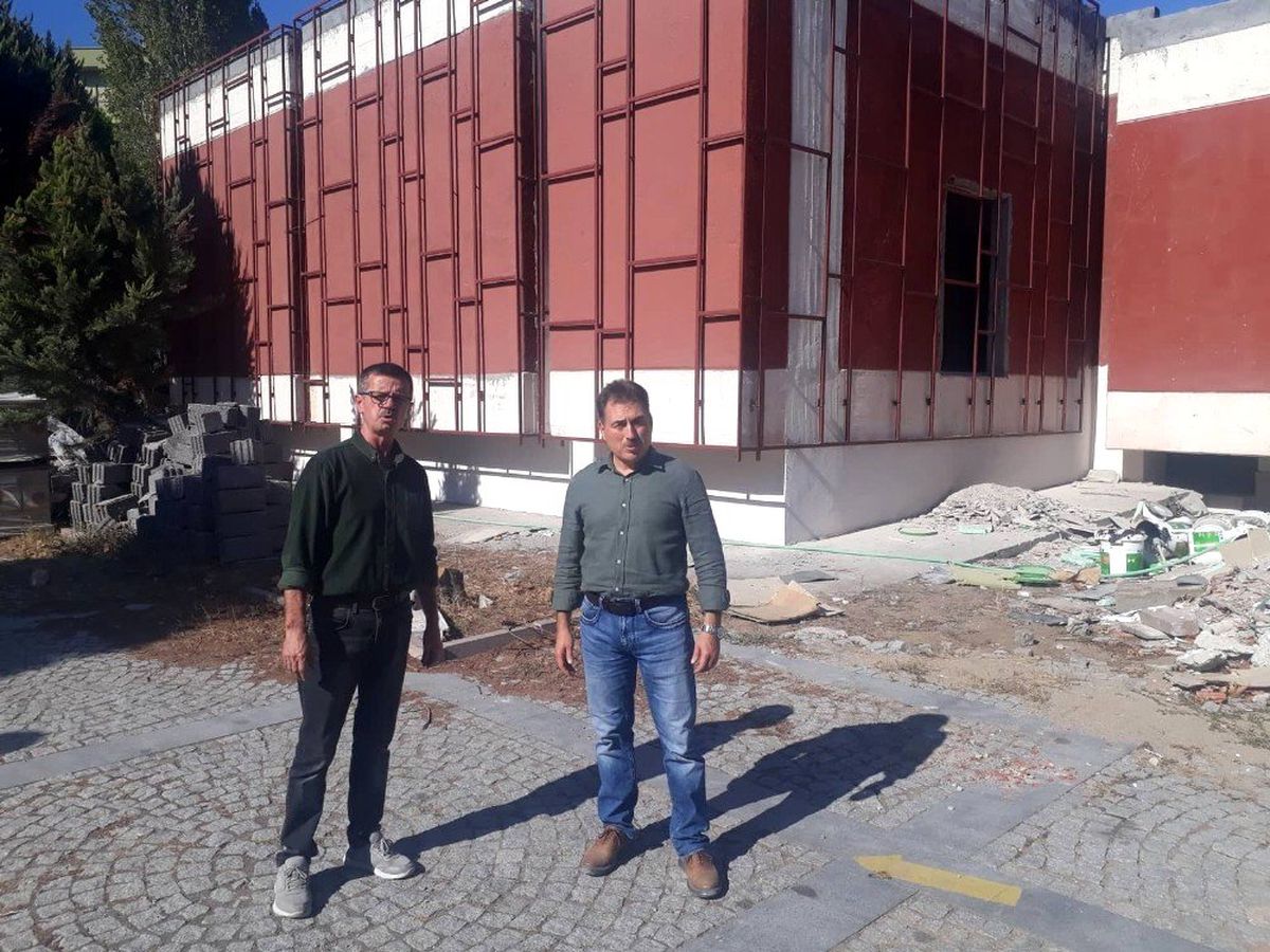 Başkan Ölçek, modern kütüphaneyi inceledi