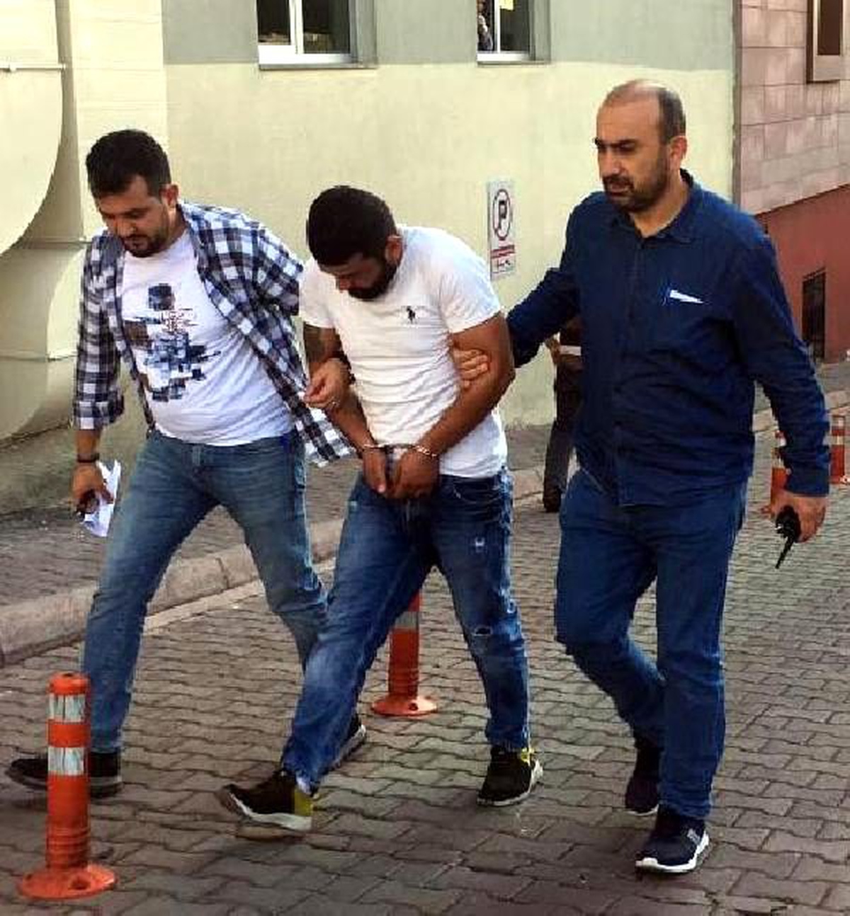 Bebek arabası ve bisiklet hırsızlığı şüphelisi adliyede