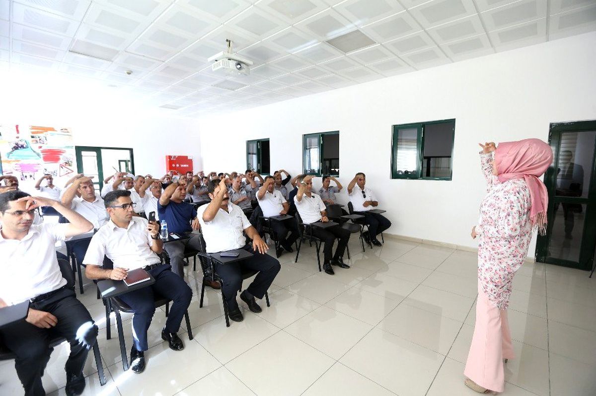 Belediye personeli artık işaret diliyle konuşacak