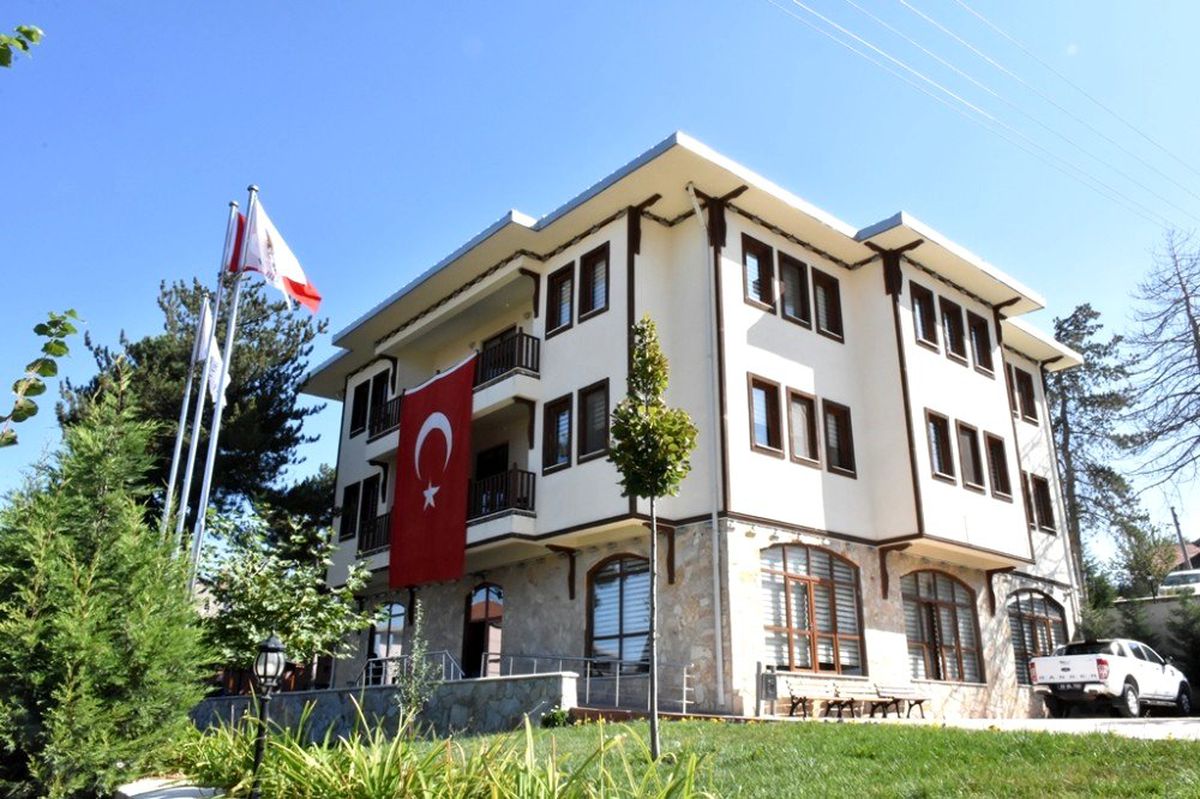 İnönü\'den TSK\'ya anlamlı destek