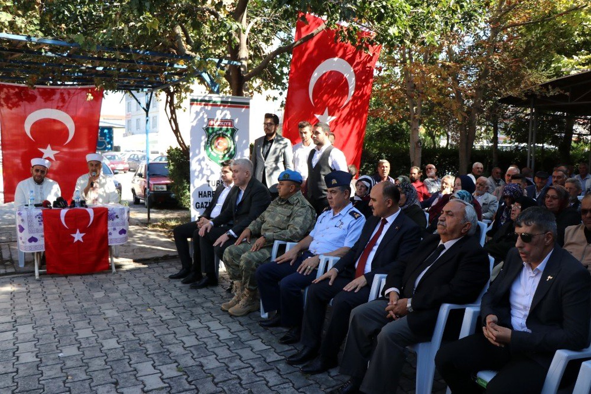 Kayseri\'de Barış Pınarı Harekatına \'Fetih Sureli\' destek