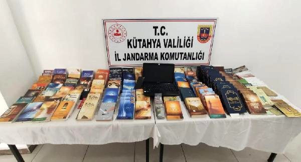 Kütahya\'da, samanlığa saklanmış fetö dokümanları bulundu