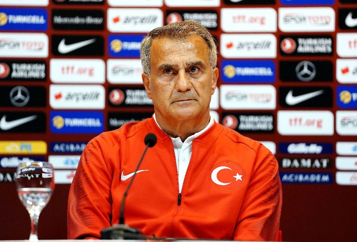 "Oyuncularımızın karakterini sahada güçlü bir şekilde kullanmasını istiyorum"