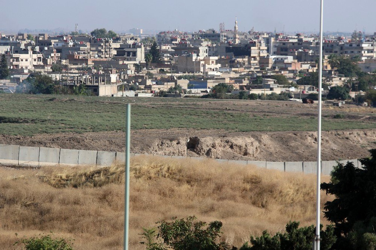 PKK\'lı teröristlerin tüneli görüntülendi
