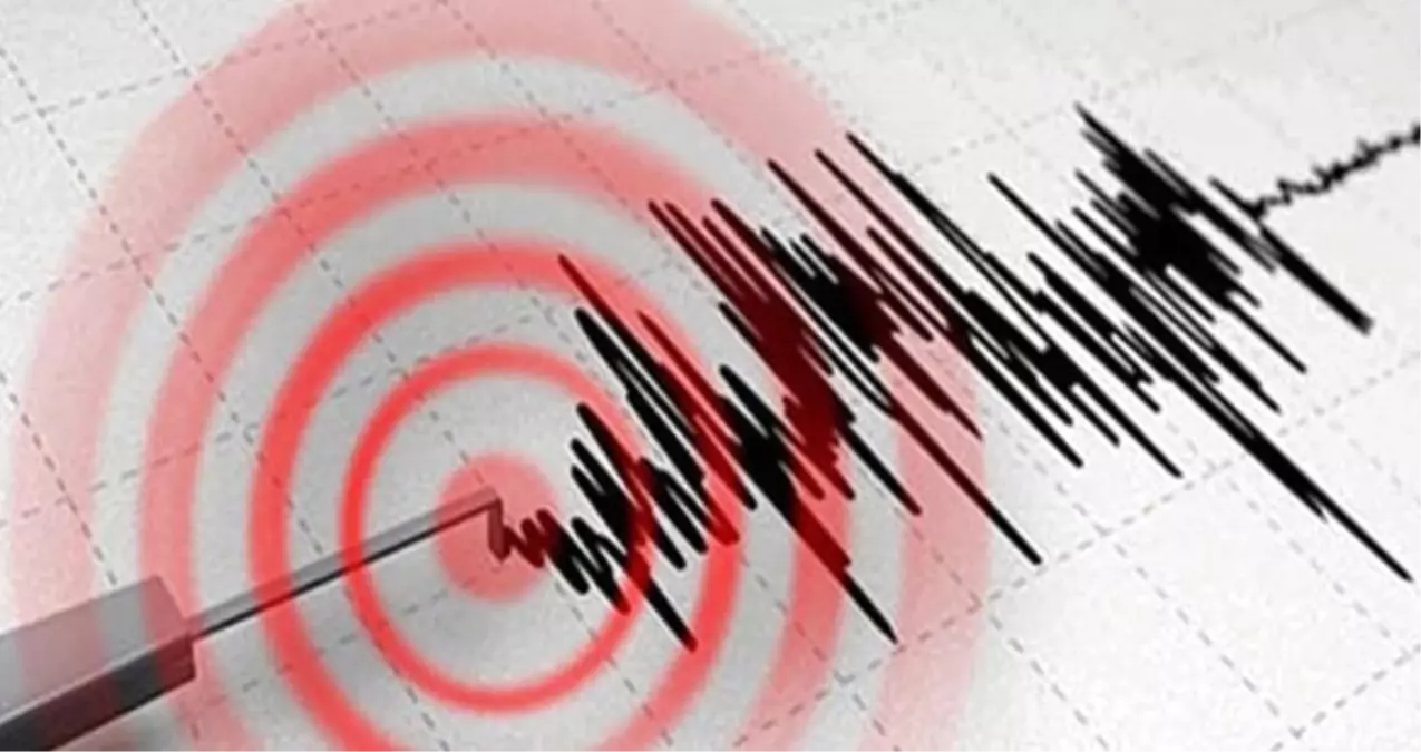 Marmara Denizi\'nde 4. deprem! 3.5 büyüklüğündeki deprem İstanbul\'da da hissedildi