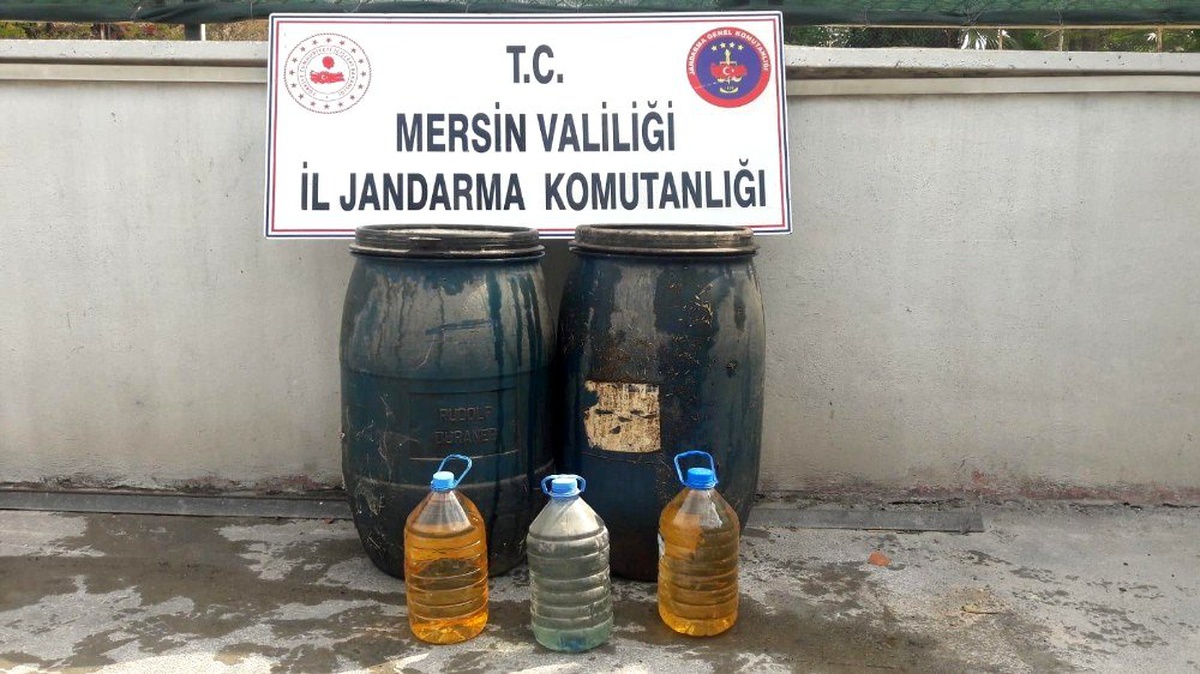 Tarsus\'ta 125 litre sahte içki ele geçirildi