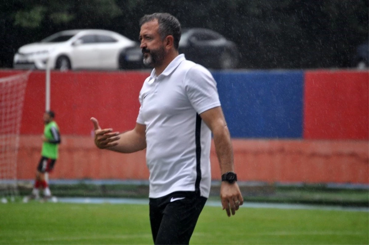TFF 2.Lig Zonguldak Kömürspor Teknik Direktörü Serkan Afacan;