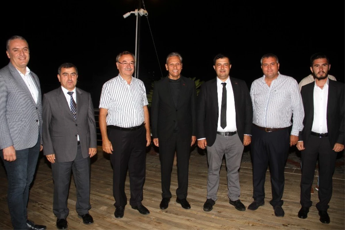 TÜRSAB Başkanı Dalaman, Göcek ve Fethiye\'deki seyahat acenteleriyle bir araya geldi