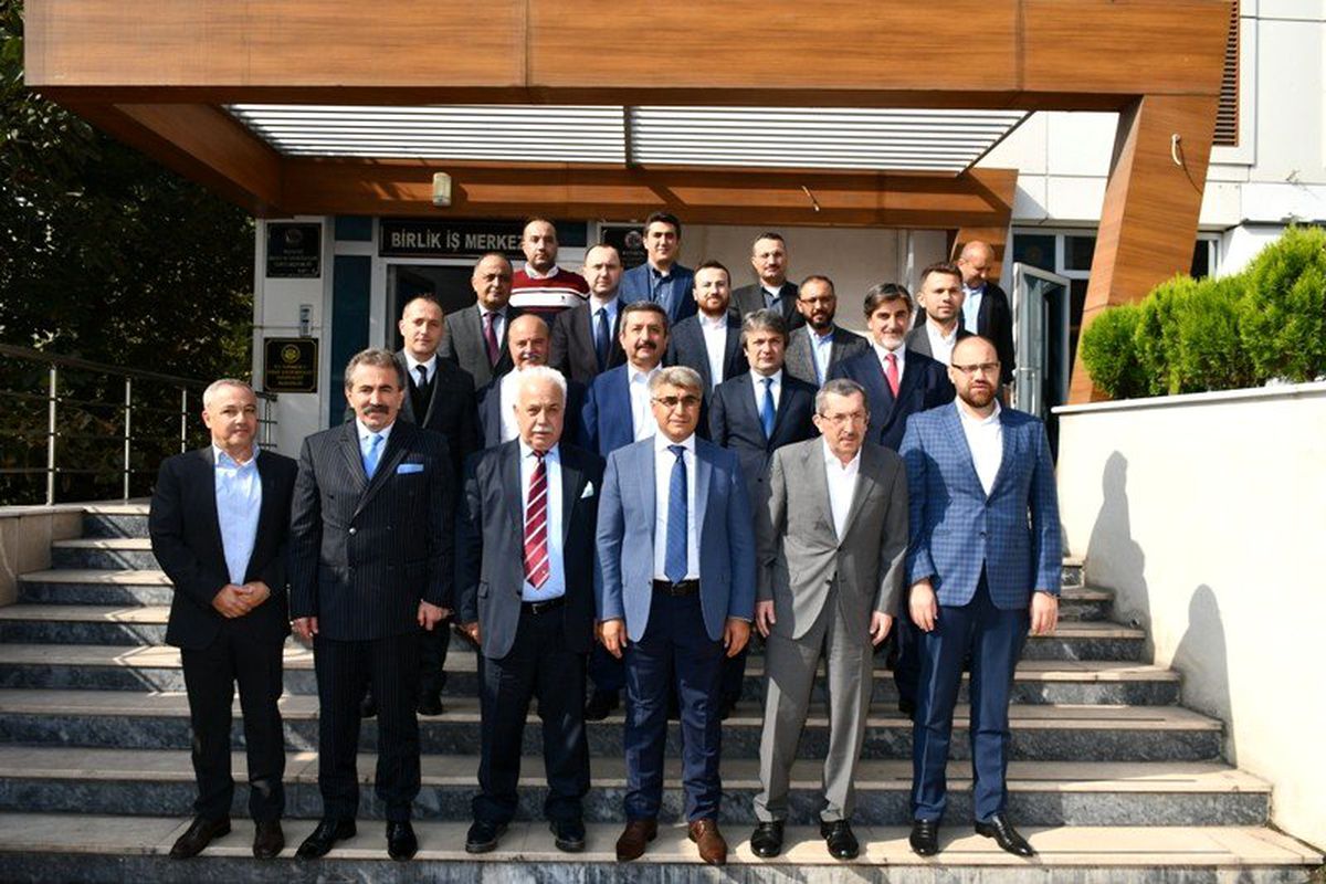 Vali Gürel, iş adamları ile bir araya geldi