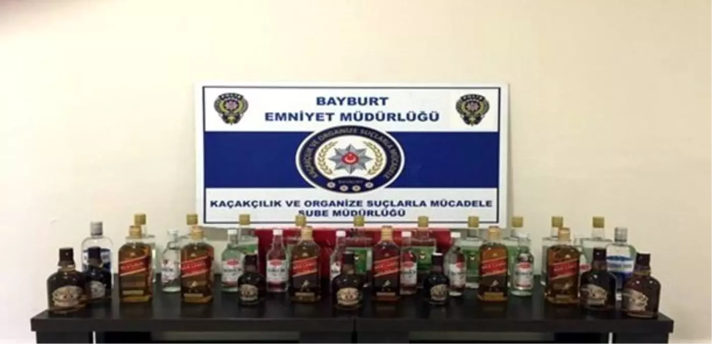 Bayburt\'ta 34 adet kaçak içki ile 1 milyon 270 bin adet makaron ele geçirildi