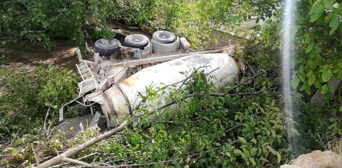 Devrilen beton mikseri yaşlı adamın ölümüne neden oldu