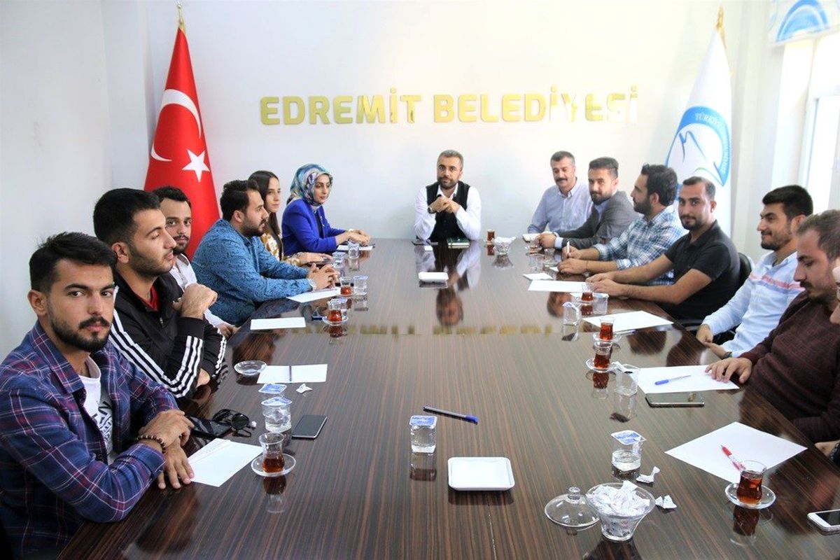 Edremit Gençlik Kurulu ilk toplantısını yaptı