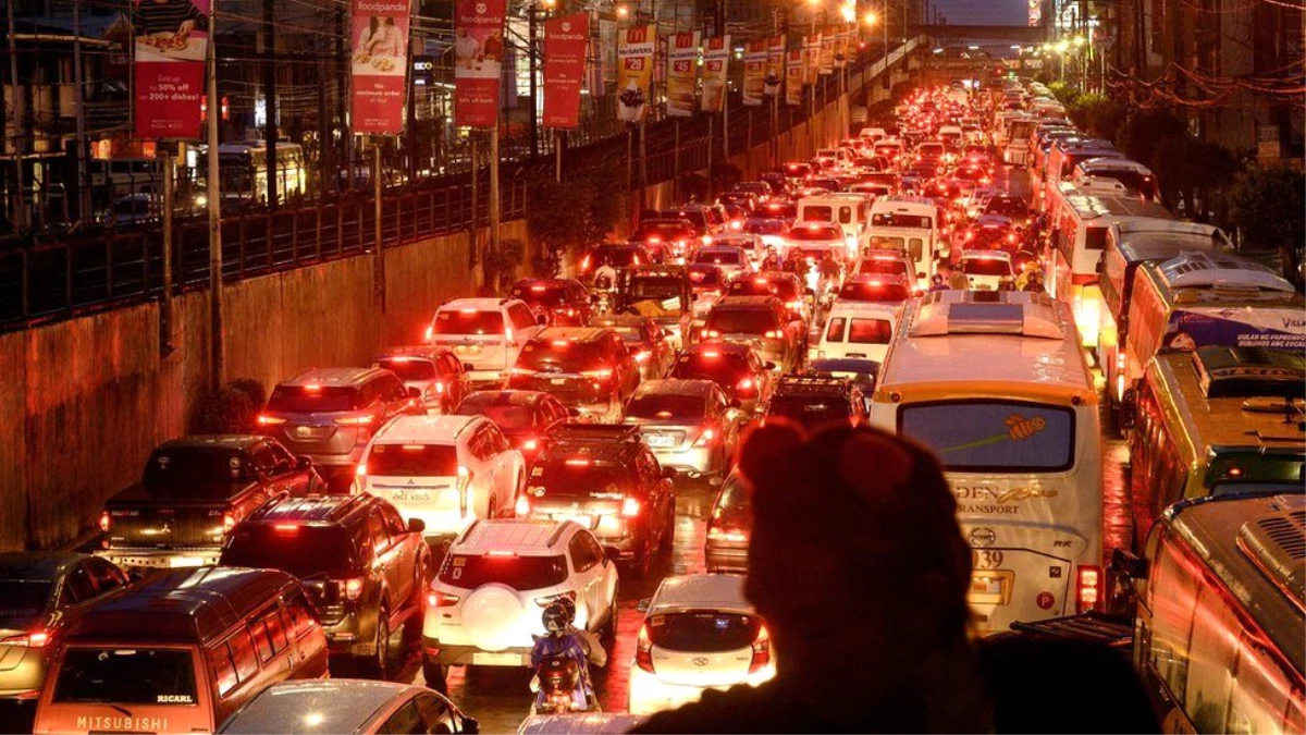 Filipinler: Duterte\'nin \'Trafik krizi yok\' diyen sözcüsü işe 3,5 saatte gidebildi