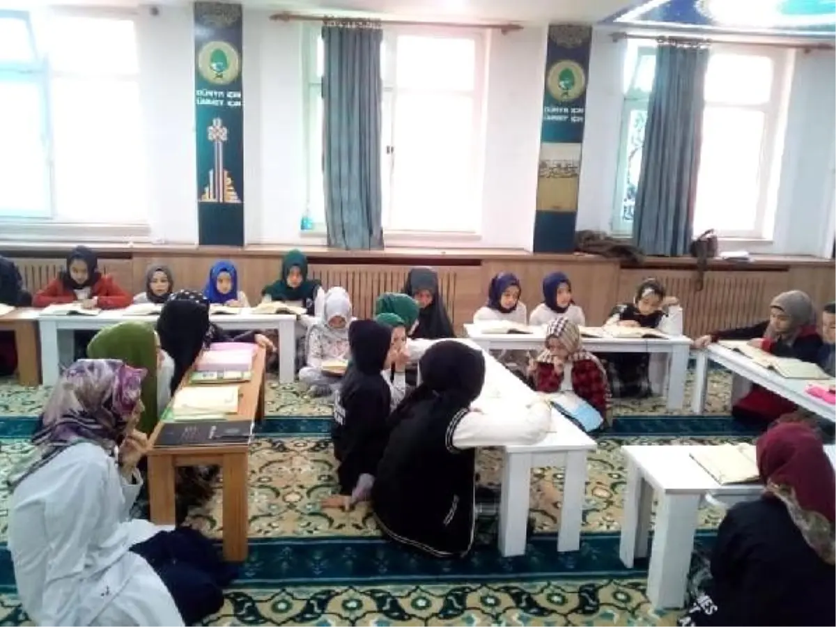 İmam hatip öğrencileri harekat için \'fetih suresi\' okudu