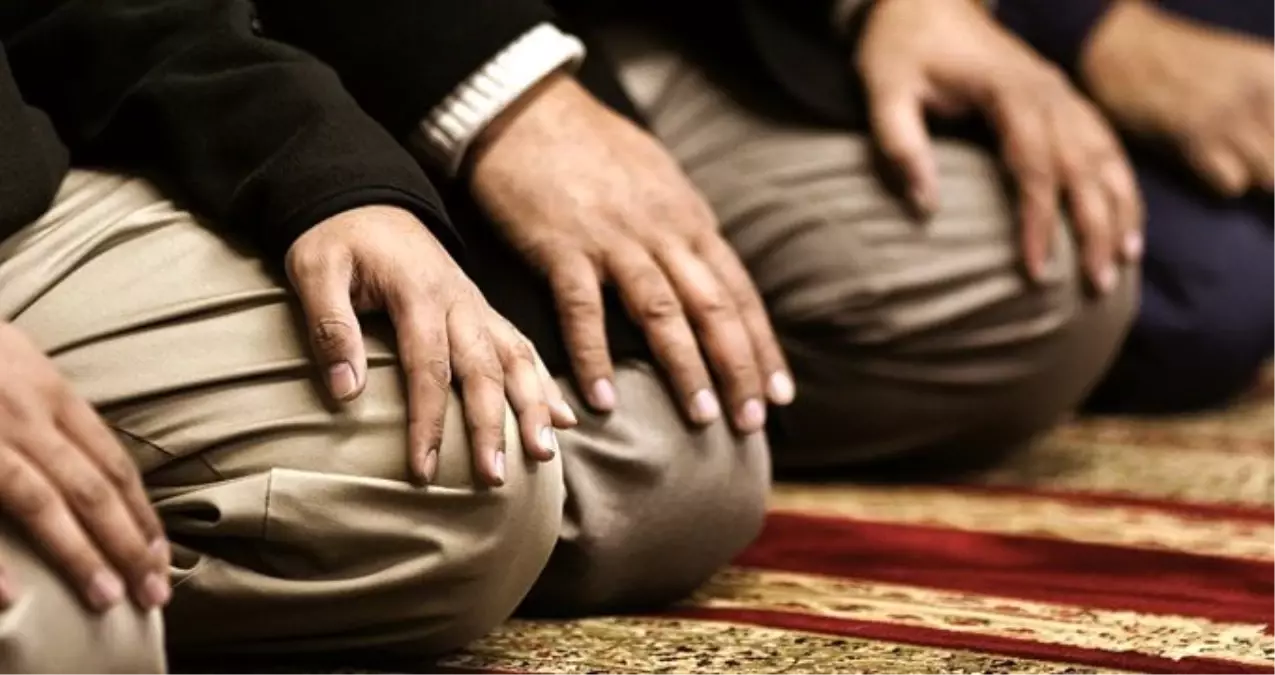 İstanbul\'da cuma namazı kaçta? 11 Ekim İstanbul cuma namazı saati - ezan vakti