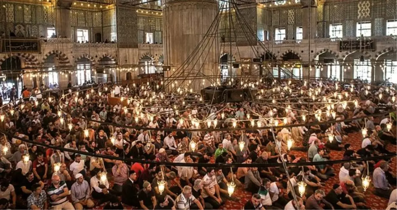 İzmir\'de cuma namazı kaçta? 11 Ekim İzmir cuma namazı saati - ezan vakti