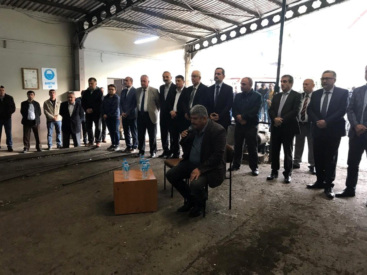 Madenciler, Barış Pınarı Harekatı\'ndaki Mehmetçik için Kur\'an-ı Kerim okuttu