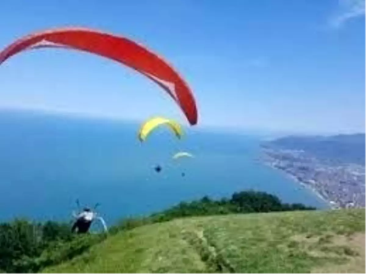 Ordu\'da yamaç paraşütü uçuşları yeniden başlıyor
