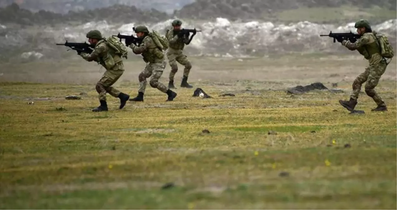 Pakistan Başbakanı İmran Han\'dan Barış Pınarı Harekatı\'na destek