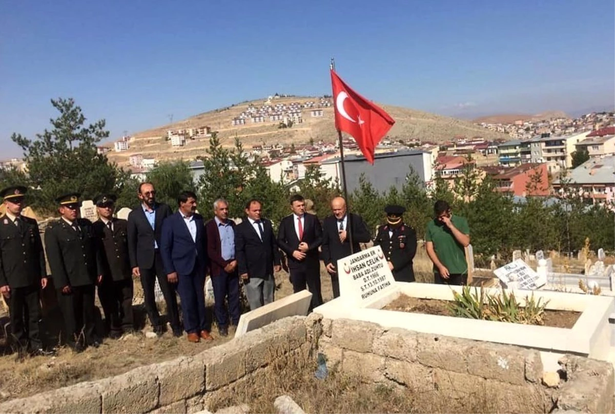 Şehit İhsan Çelik şehadetinin yıldönümünde kabri başında anıldı